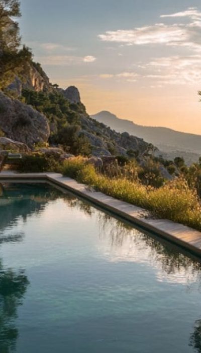 Company specializing in the construction of all types of swimming pools in Palma de Mallorca. Armalutx Constructions.